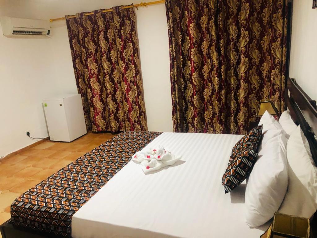 Lungi Airport Hotels Tulun Bagian luar foto
