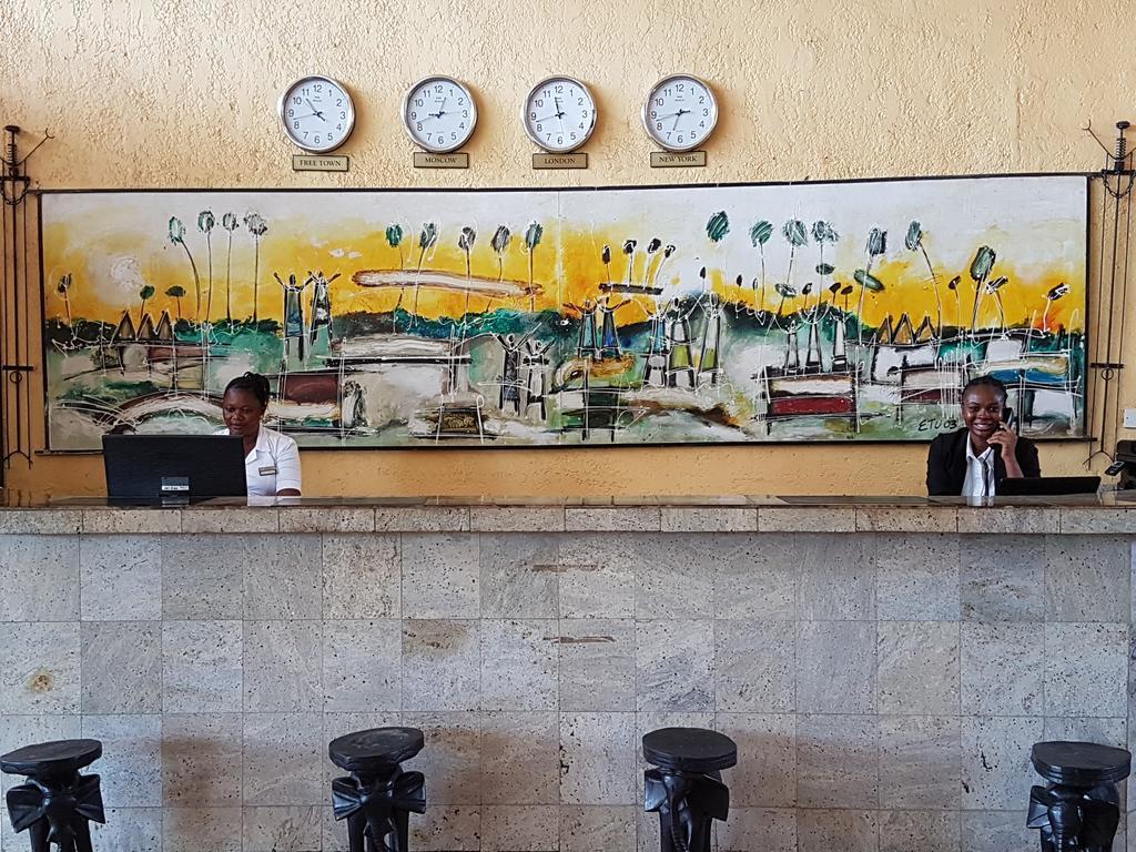 Lungi Airport Hotels Tulun Bagian luar foto
