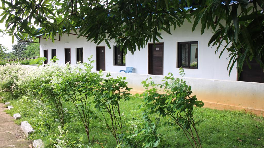 Lungi Airport Hotels Tulun Bagian luar foto