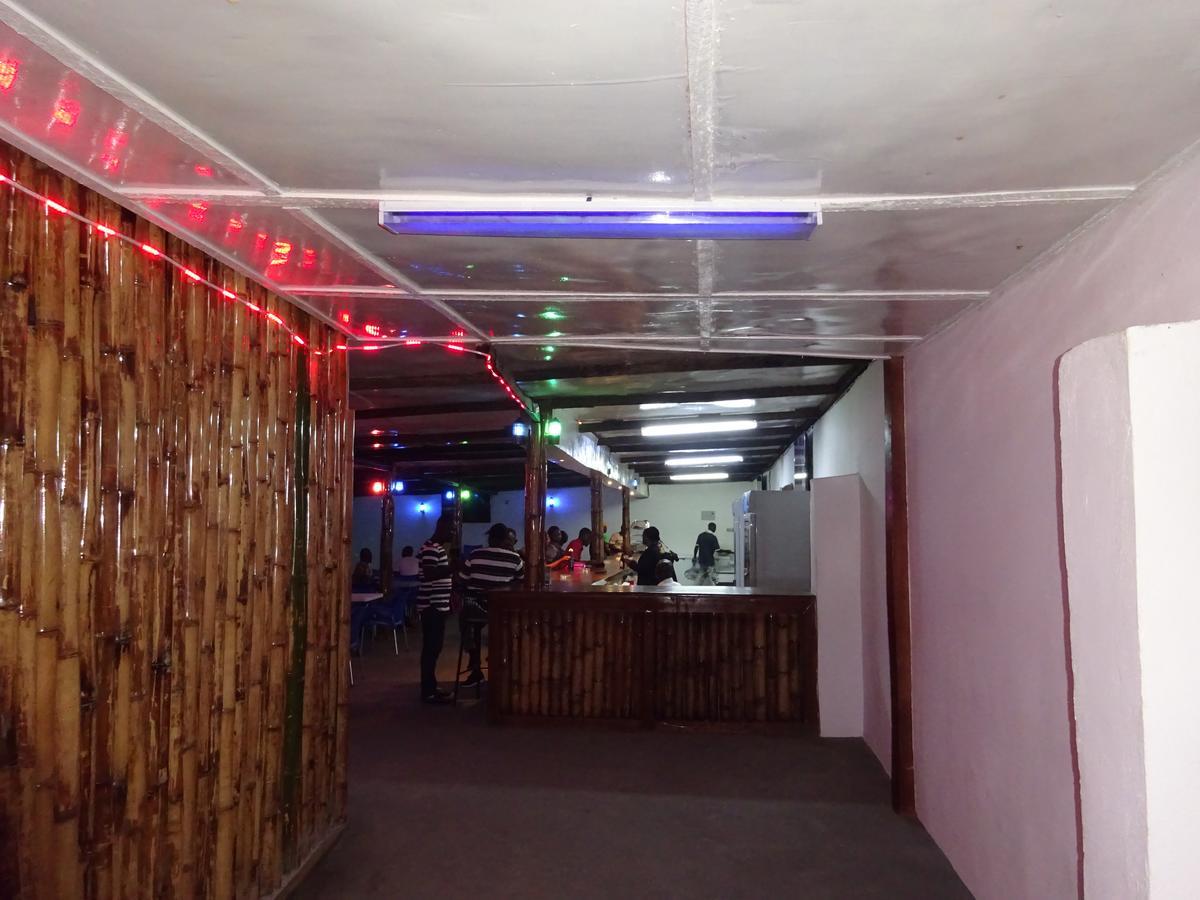 Lungi Airport Hotels Tulun Bagian luar foto